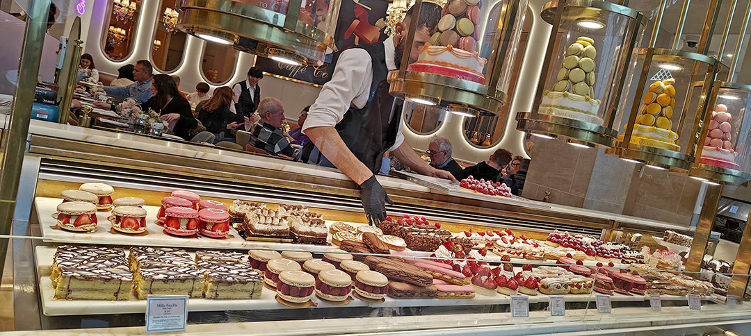 French Macaroon Display French Macaroon Display
