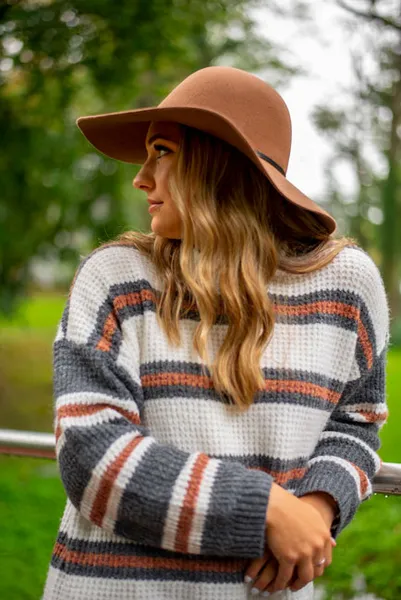 Senior Portrait Floppy Hat and Sweater